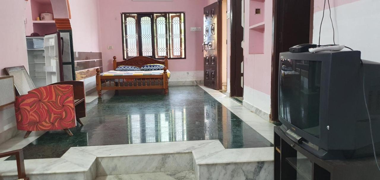 Appartamento Oonjal Veedu Kuttālam Esterno foto