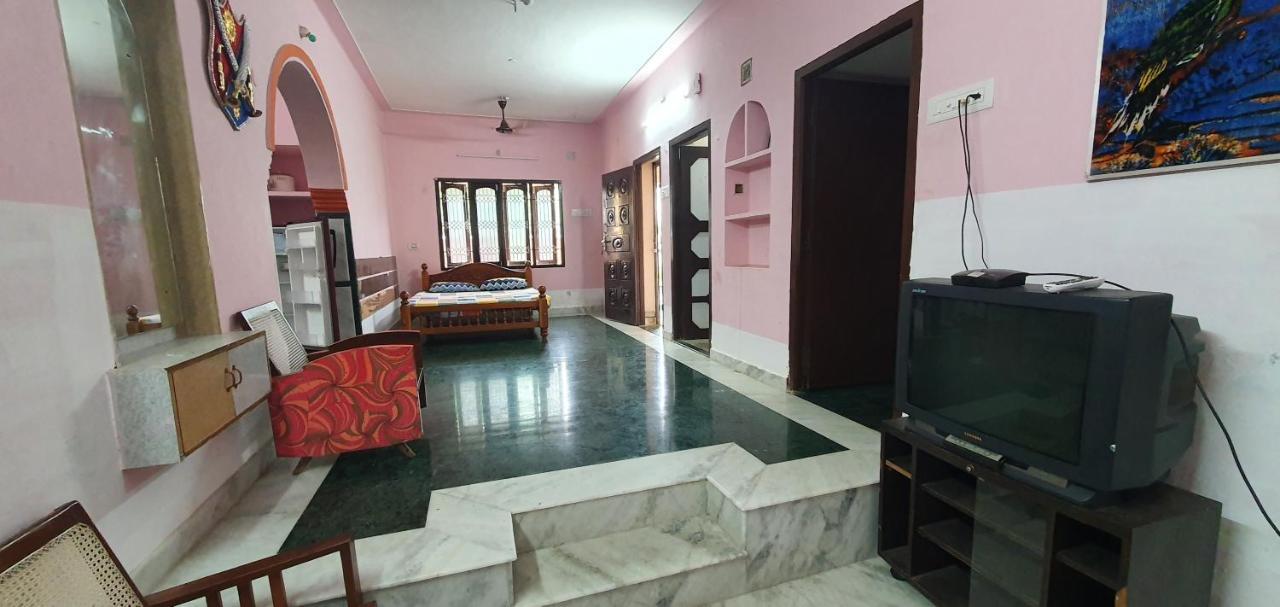 Appartamento Oonjal Veedu Kuttālam Esterno foto